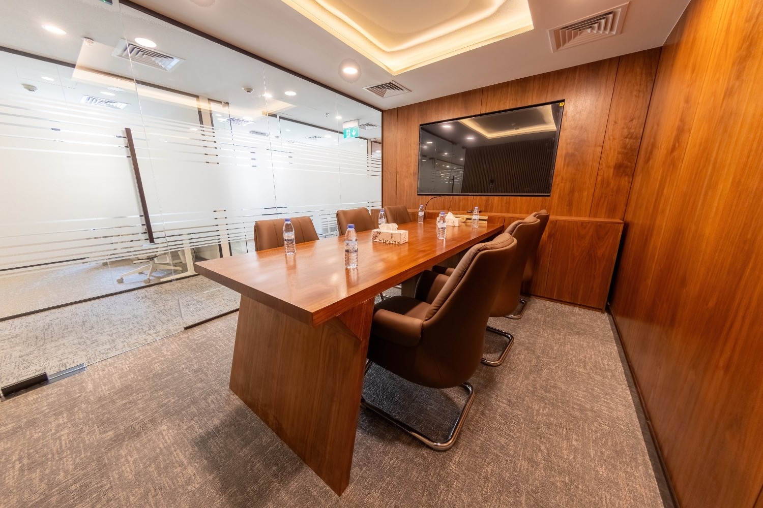 CONFERENCE ROOM Office-9.jpg